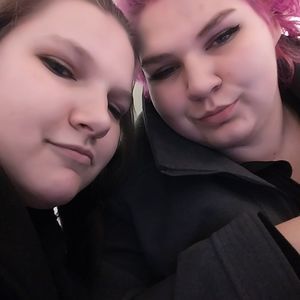 Meet your Posher, Celesteya